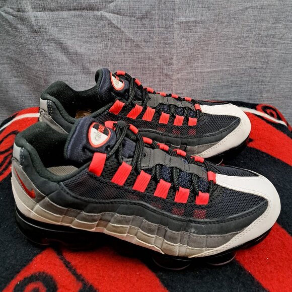 %Nike Air VaporMax 95 Hot Red 2018 AJ7292-101 Men\'s SIze 8 / A 16 main image 11